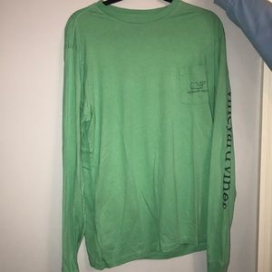 vineyard vines tshirt